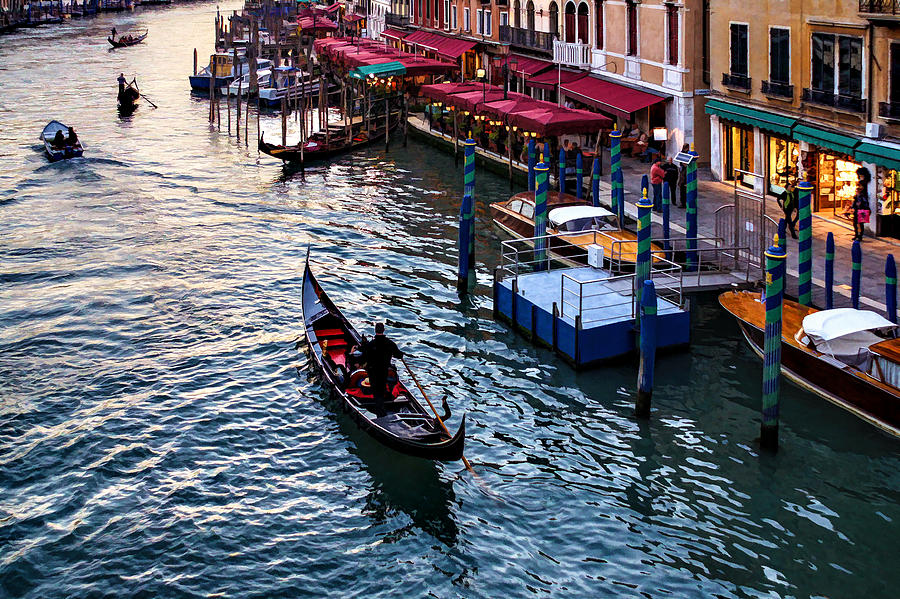 Impressions Of Venice - a Classic Grand Canal Evening Digital Art by Georgia Mizuleva