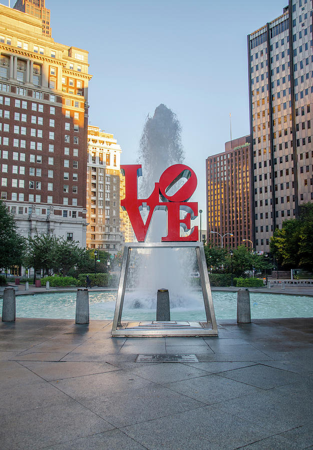 In Love - Philadelphia Photograph by Bill Cannon