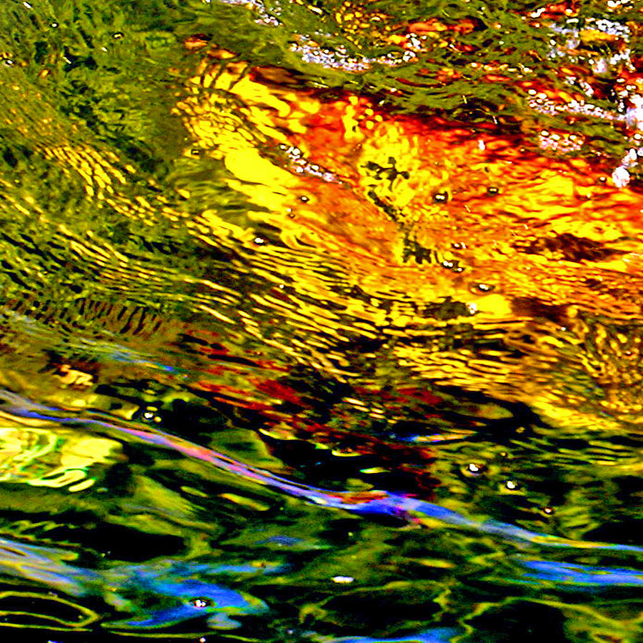 Abstract Photograph - In The Flow 3 by Michael Durst