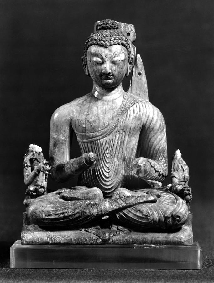 INDIA: BUDDHA, 8th CENTURY Photograph by Granger
