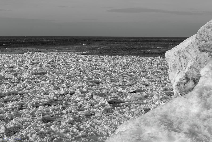 Indiana Dunes Shelf Ice Waves #5 Photograph by Rich Ackerman - Fine Art ...