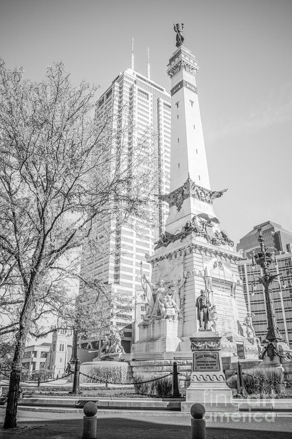 Indianapolis Soldiers and Sailors Monument  Photograph by Paul Velgos
