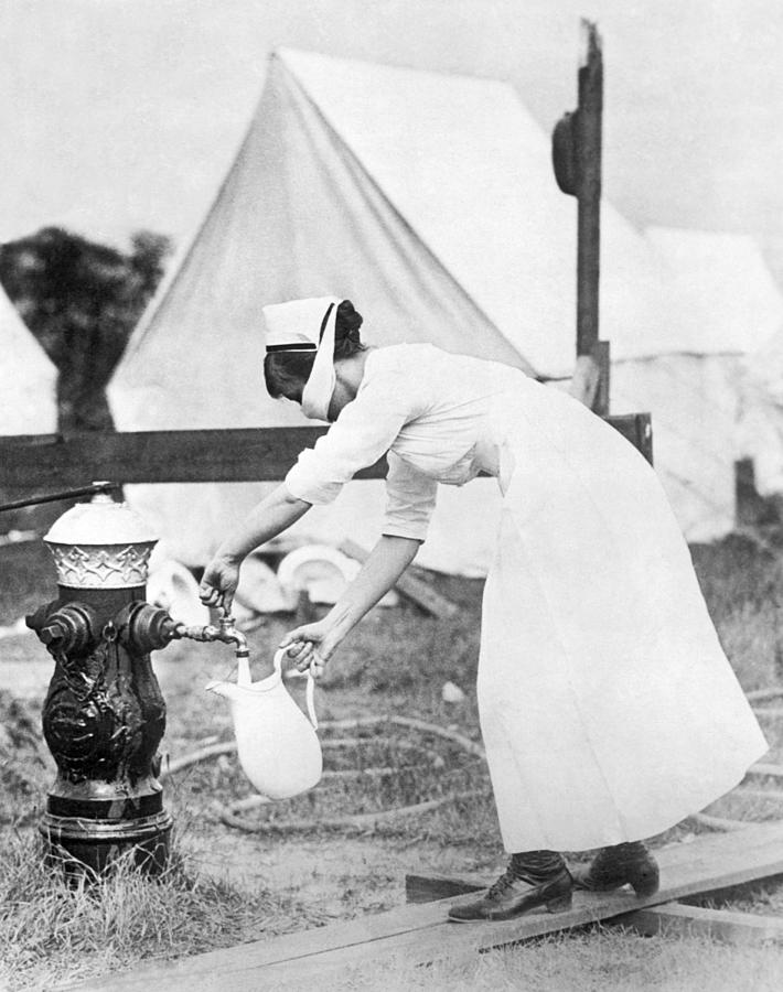 Influenza Outbreak Nurse Photograph by Underwood Archives