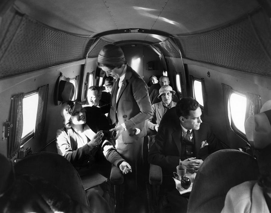 Interior Of United Airlines Boeing Photograph by Everett