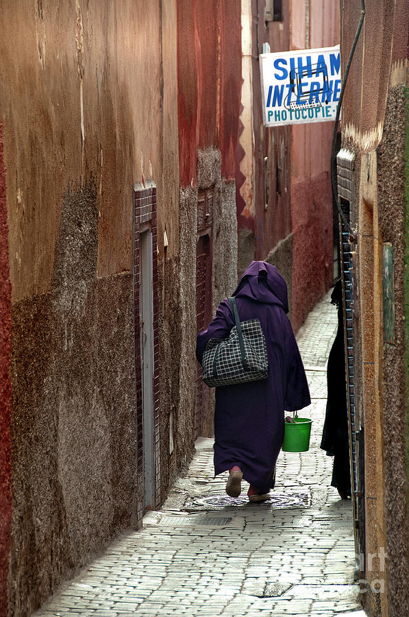 Marrakesh Photograph - Internet alley by Marion Galt