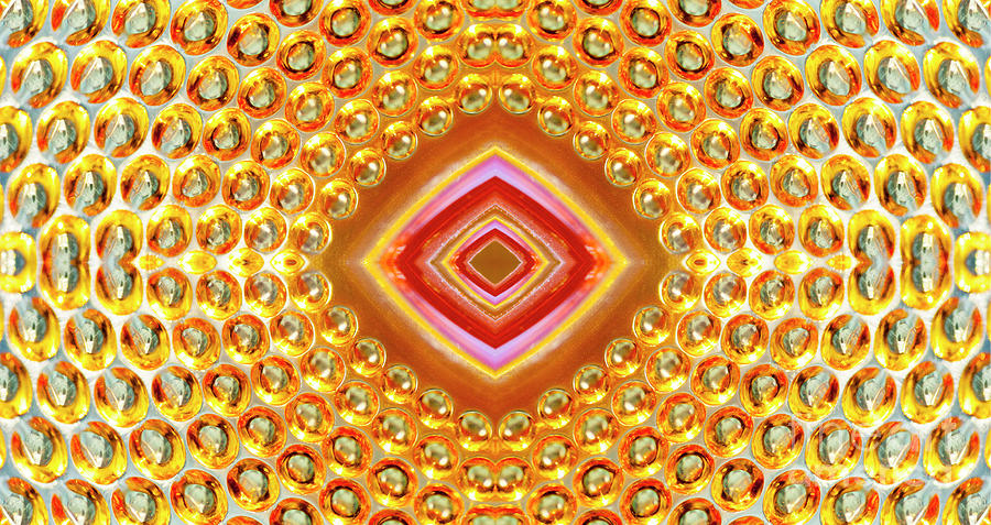 Into The Centre - Horizontal Digital Art by Wendy Wilton