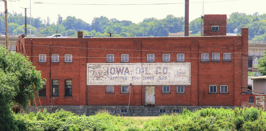 Iowa Oil Company Photograph by J Laughlin