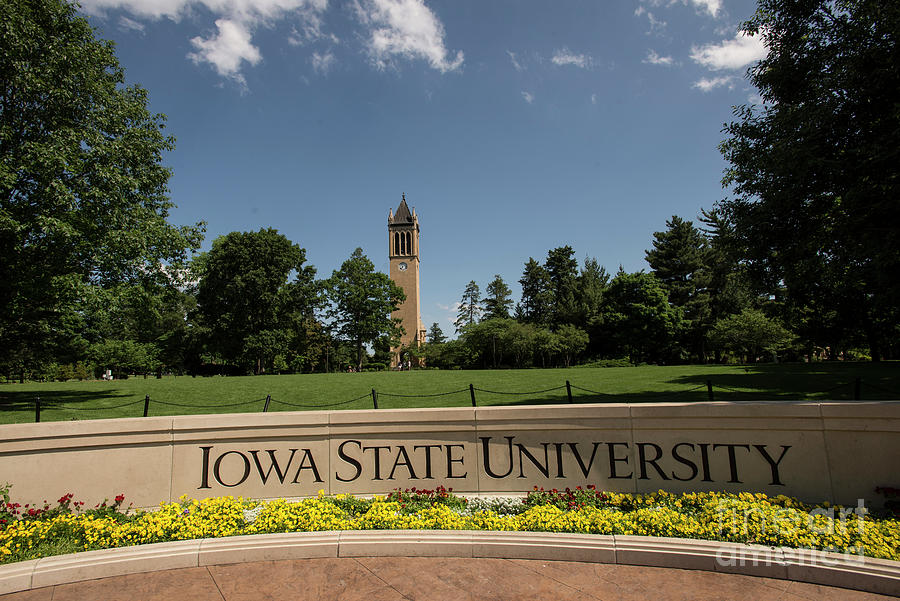 Iowa State University Campanile Photograph by David Bearden
