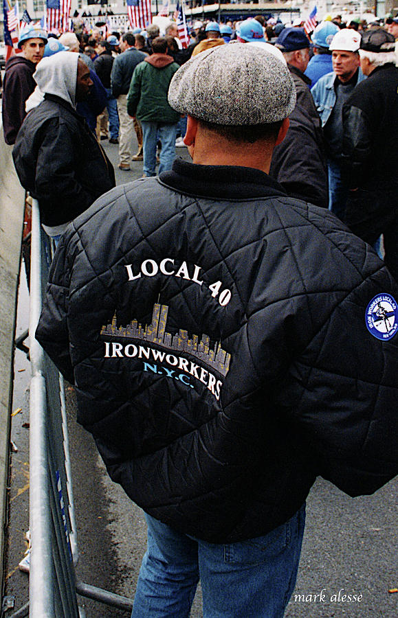 Ironworkers nyc Photograph by Mark Alesse