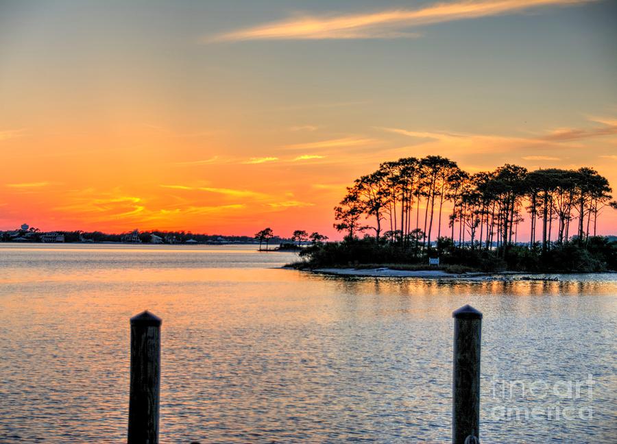 Sunset Photograph - Island in the Sun by Paul Lindner