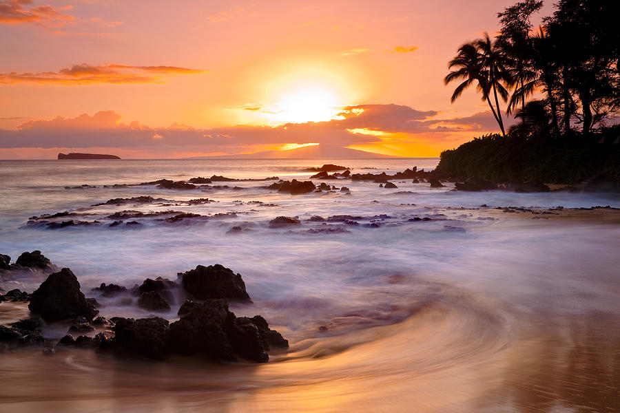 Island Treasures - A golden sunset on Pa'ako beach in Hawaii Photograph ...