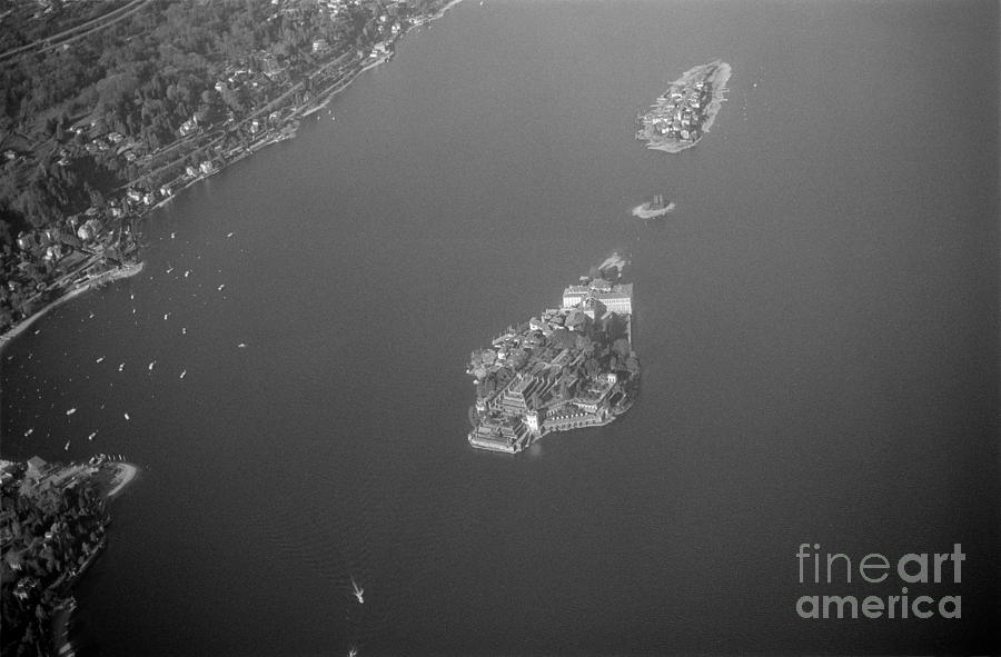 Isola Bella e Isola dei Pescatori Photograph by Riccardo Mottola