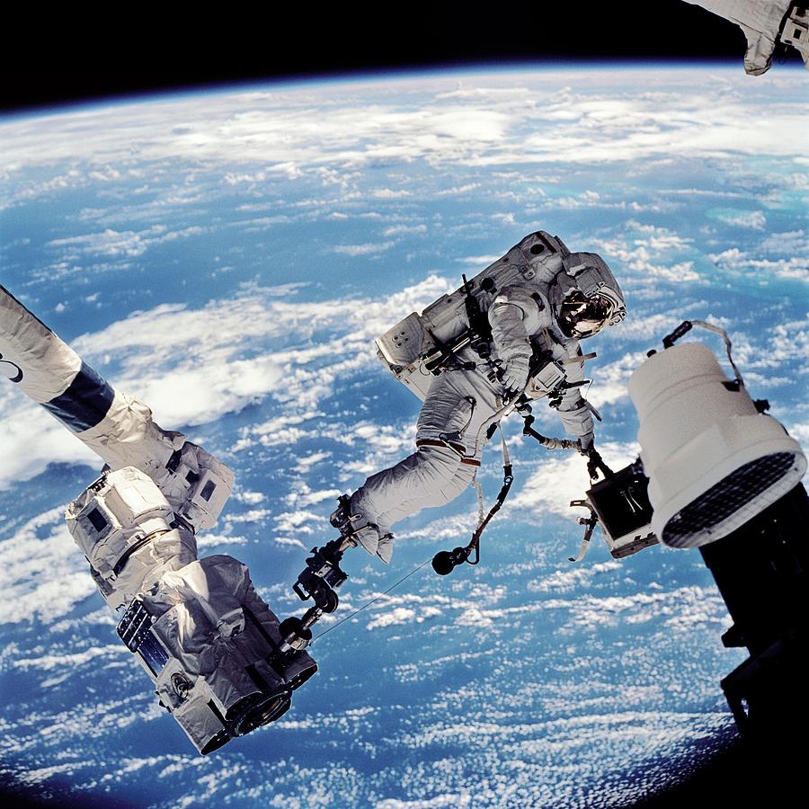 Iss Space Walk Photograph by Nasa