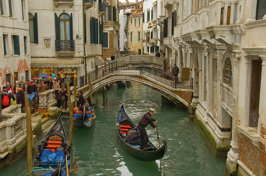 Italy Venice Photograph by Amos Gal
