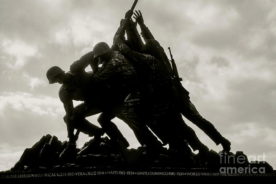 Iwo Jima Memorial Photograph by Bob Phillips