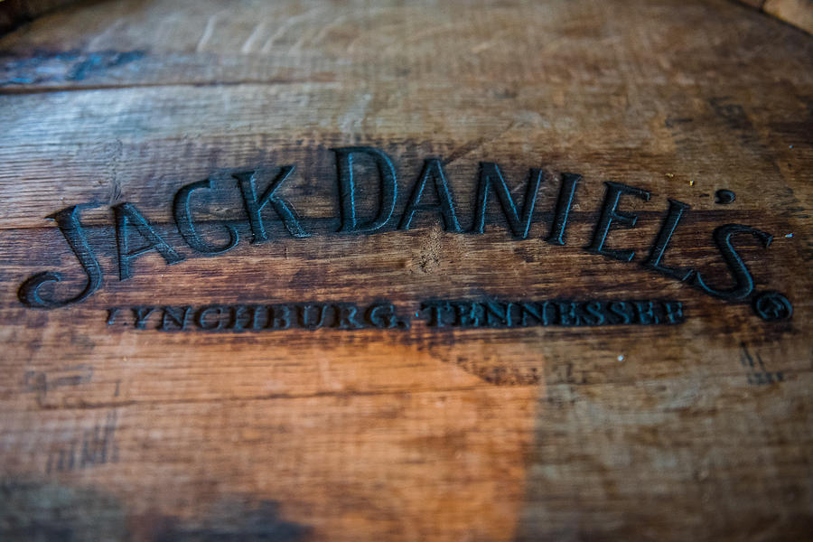 jack-daniels-oak-barrel-randy-walton.jpg