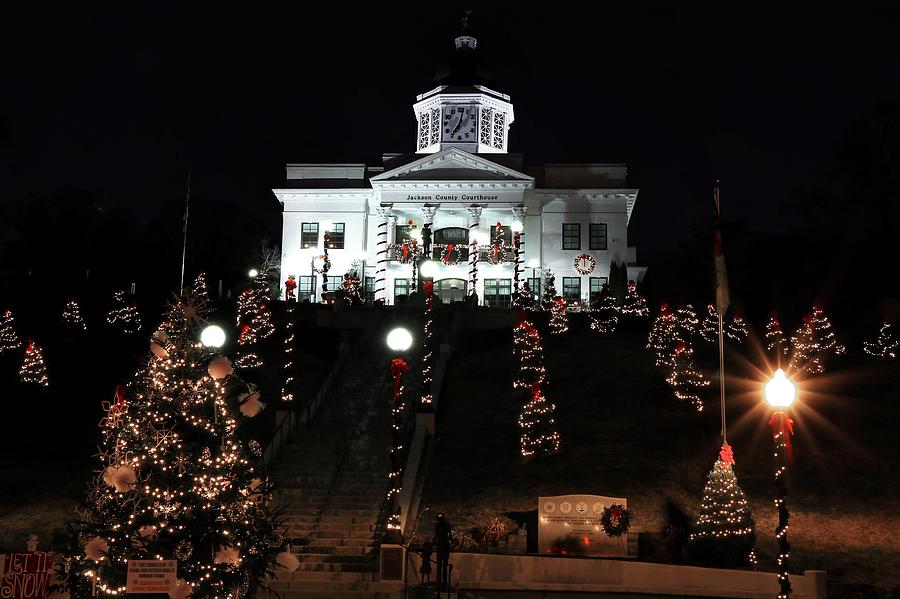 Jackson County Courthouse All Decked Out For The Christmas Season Photograph by Carol Montoya