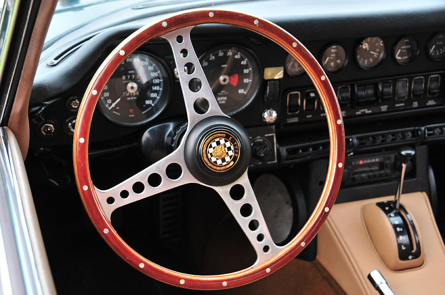 e type jaguar steering wheel