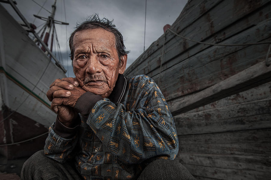 Portrait Photograph - Jakarta Shipyard by Ken Koskela