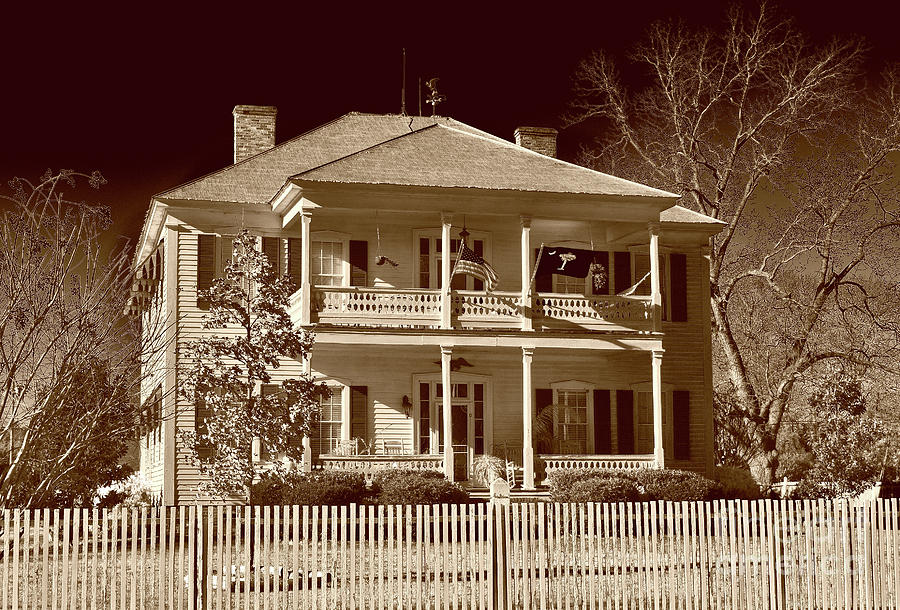 James C Bodie House, Sc Photograph by Skip Willits