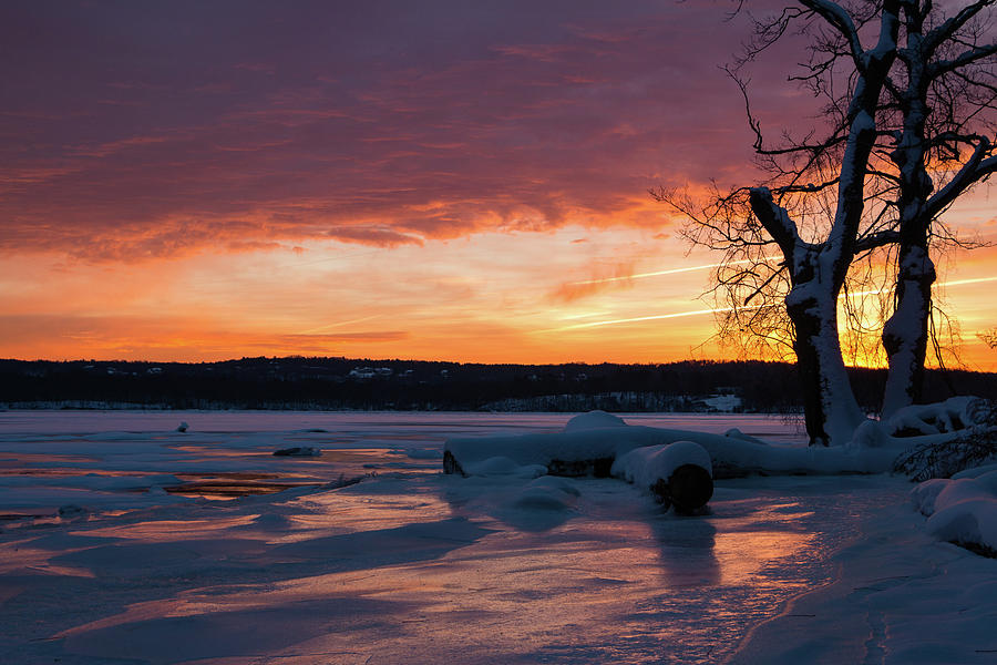 January Dawn at Esopus Meadows II Photograph by Jeff Severson