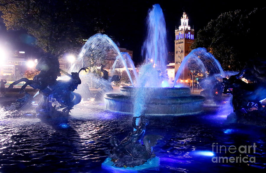 J.c. Nichols Fountain Photograph - J.c.nichols Fountain-9758b by Gary Gingrich Galleries J.c. Nichols Fountain Photograph - J.c.nichols Fountain-9758b by Gary Gingrich Galleries