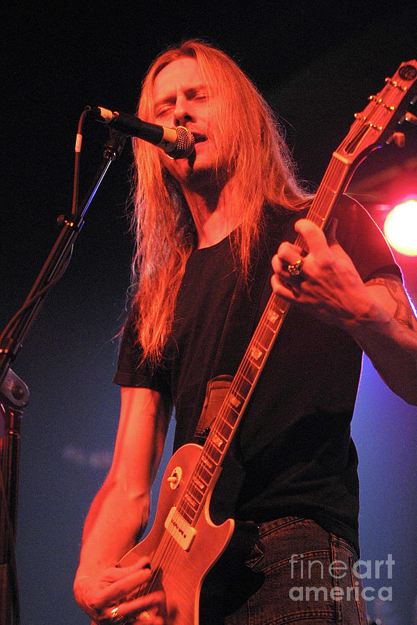 Alice In Chains Photograph - Guitarist Jerry Cantrell by Concert Photos Alice In Chains Photograph - Guitarist Jerry Cantrell by Concert Photos
