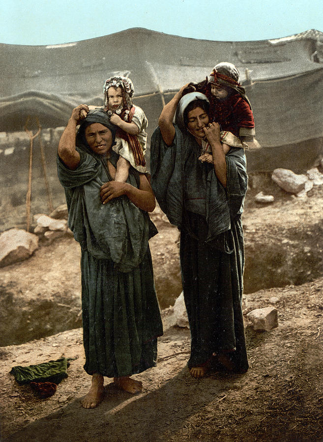 Jerusalem - Women with their children Photograph by Munir Alawi