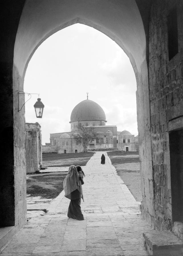 Jerusalem 1934 Photograph By Munir Alawi | Fine Art America