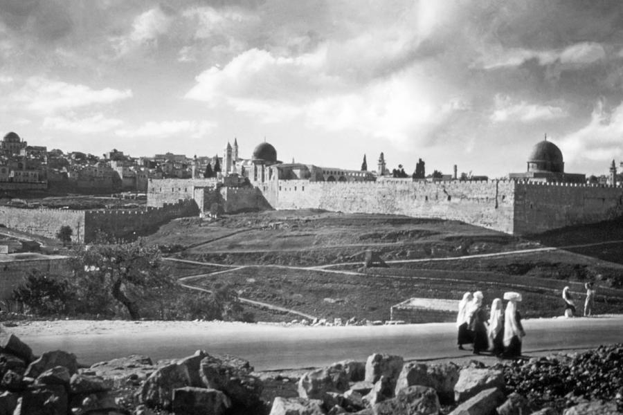 Jerusalem in 1950 Photograph by Munir Alawi