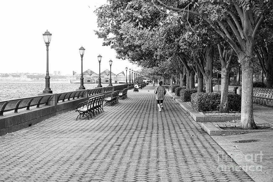 Jogging NYC Battery Park BW Photograph by Chuck Kuhn