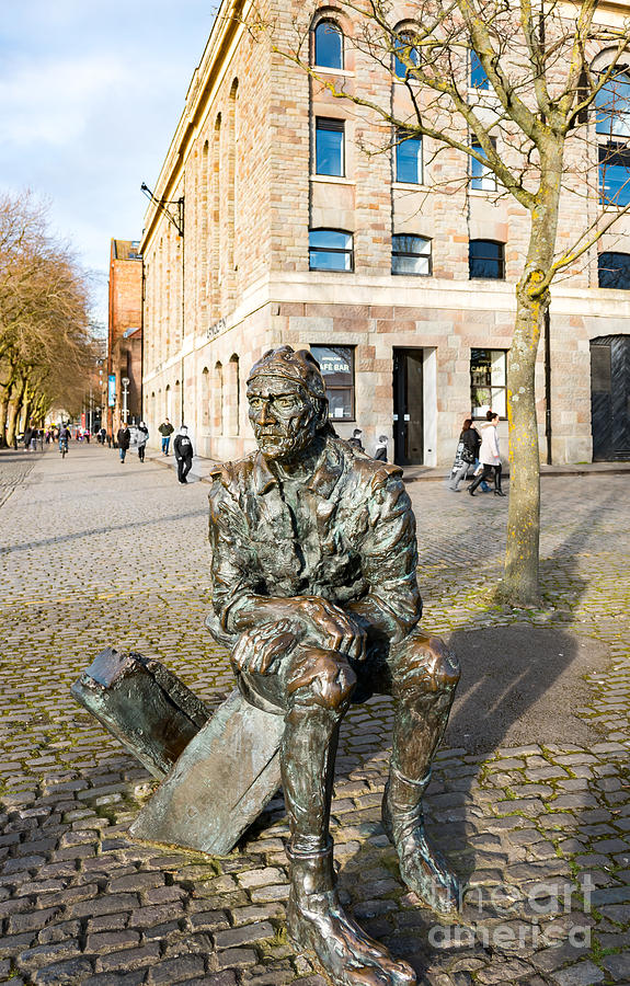John Cabot statue, Bristol Photograph by Colin Rayner