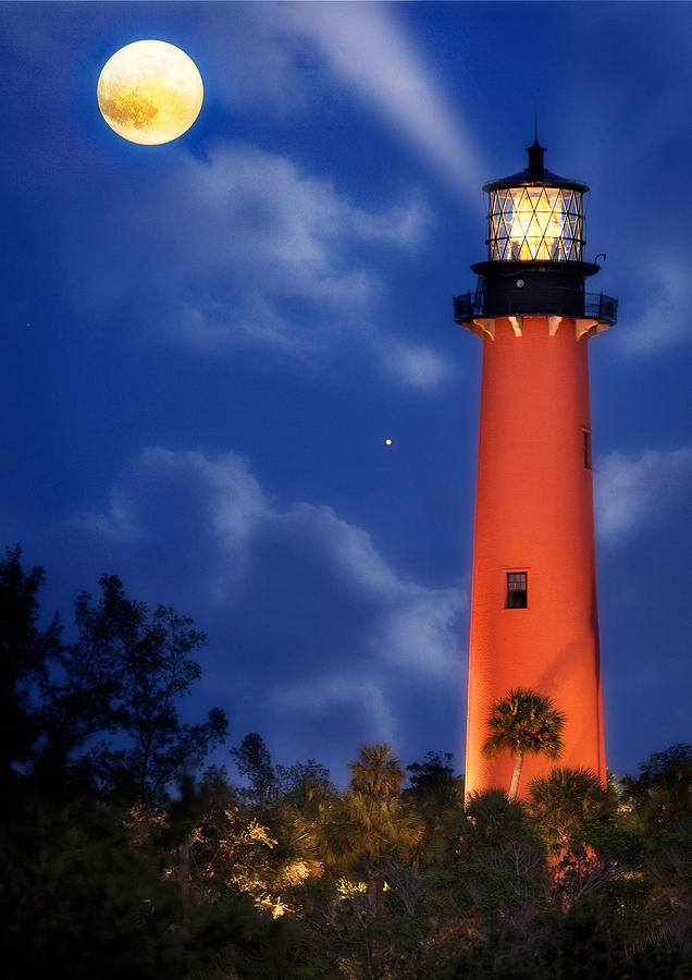 Jupiter Lighthouse Photograph - Jupiter Lighthouse Harvest Moon 5291 by Lin...