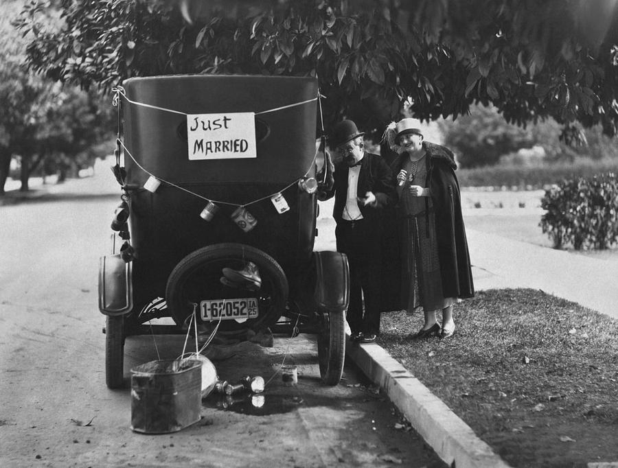 Just Married Silent Film Scene Photograph by Underwood Archives - Fine ...