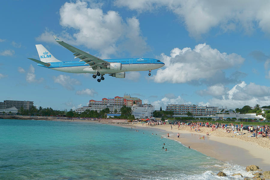 K L M at St. Maarten Airport Photograph by David Gleeson