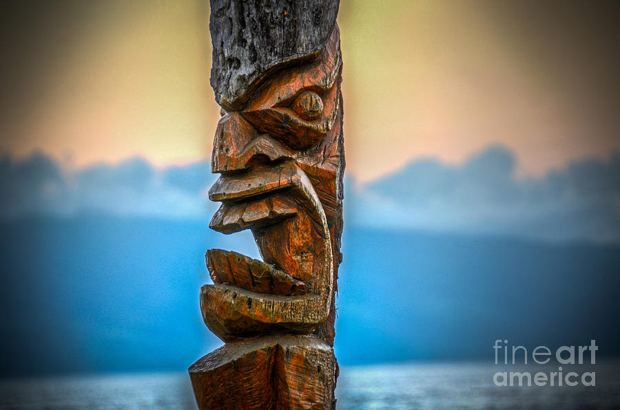 Kaanapali Tiki Photograph by Kelly Wade