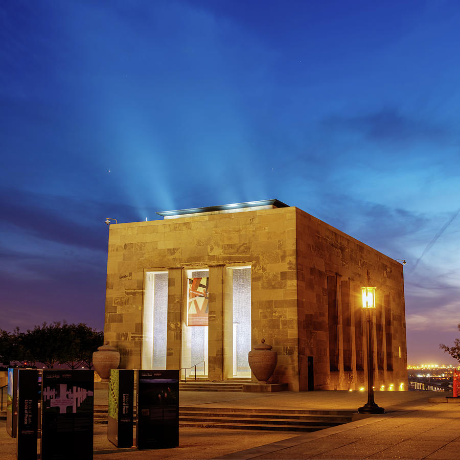 Kansas City Liberty Memorial At Twilight Photograph