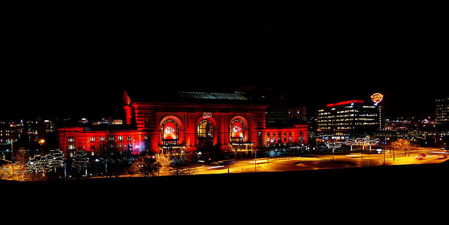 Kansas Citys Union Station in Chiefs Red Photograph by Alan Hutchins