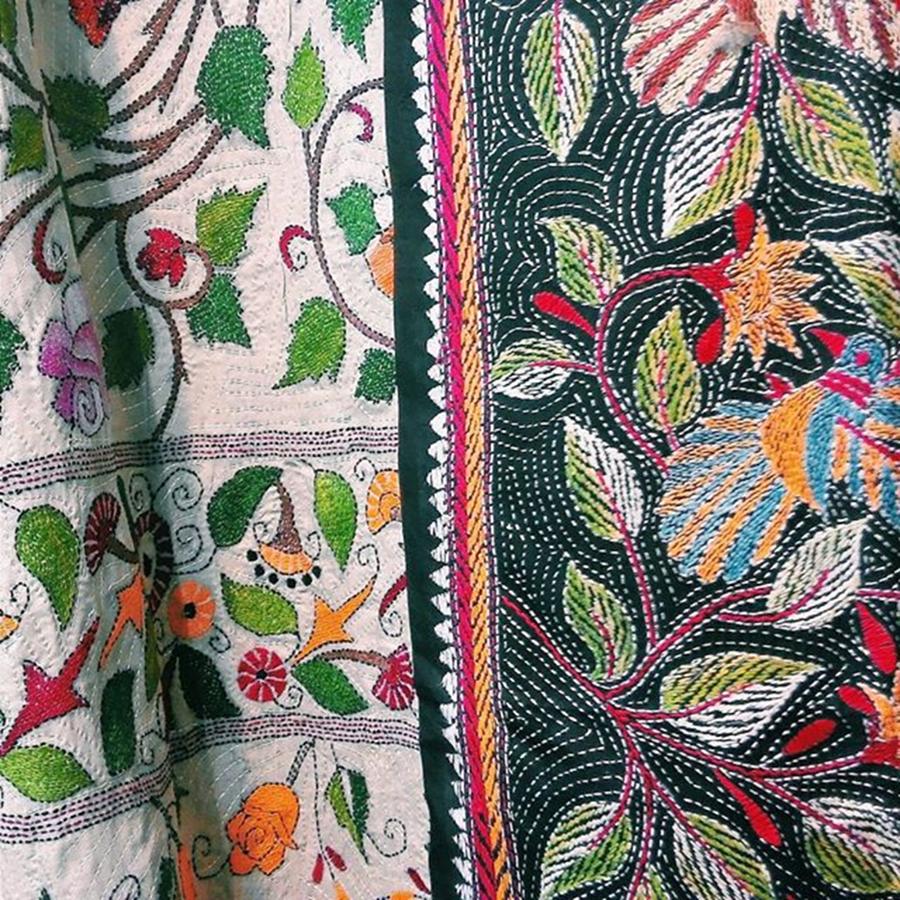 Vintage Photograph - Katha Stitch From Kolkata.

#fabric by Senjuti Kundu