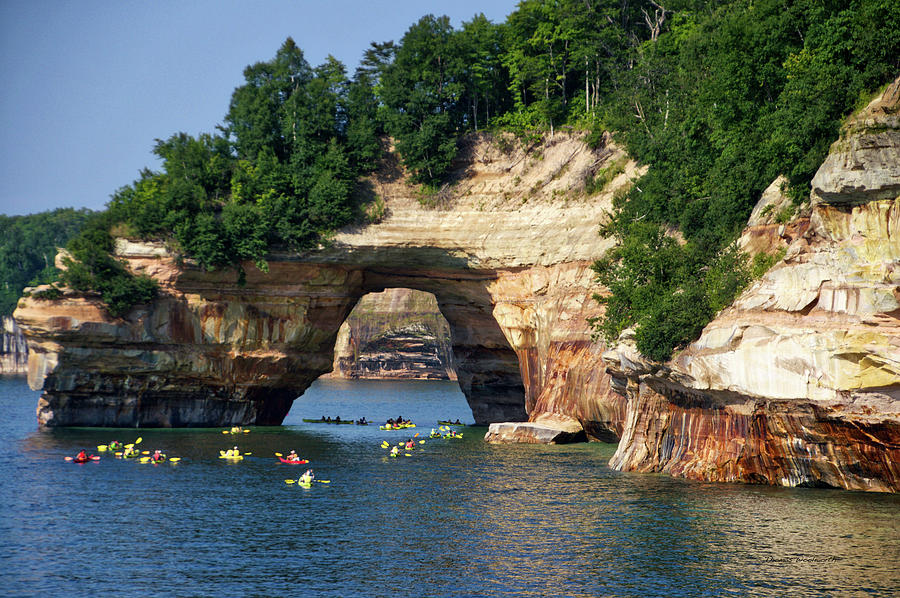 Kayaking Pictured Rocks National Lakeshore UP Michigan 20 Photograph by Thomas Woolworth