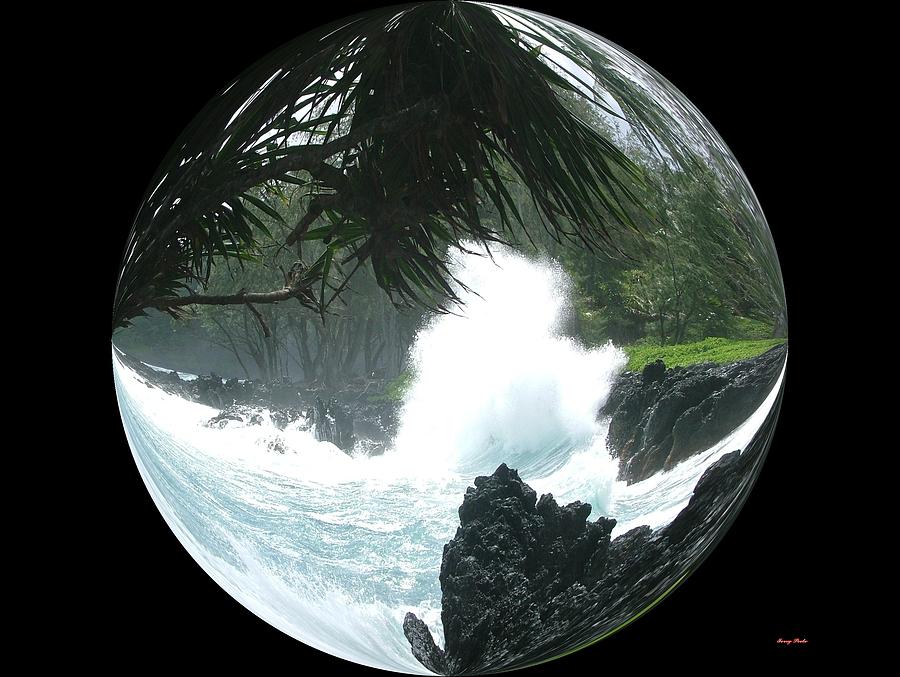 Ocean Waves Digital Art - Keanu Shore Sphere by Terry Poole Rice
