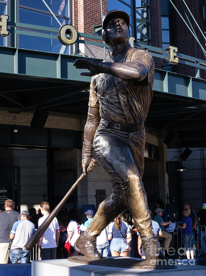 Ken Griffey, Jr., Sports Commission Bronze Statue