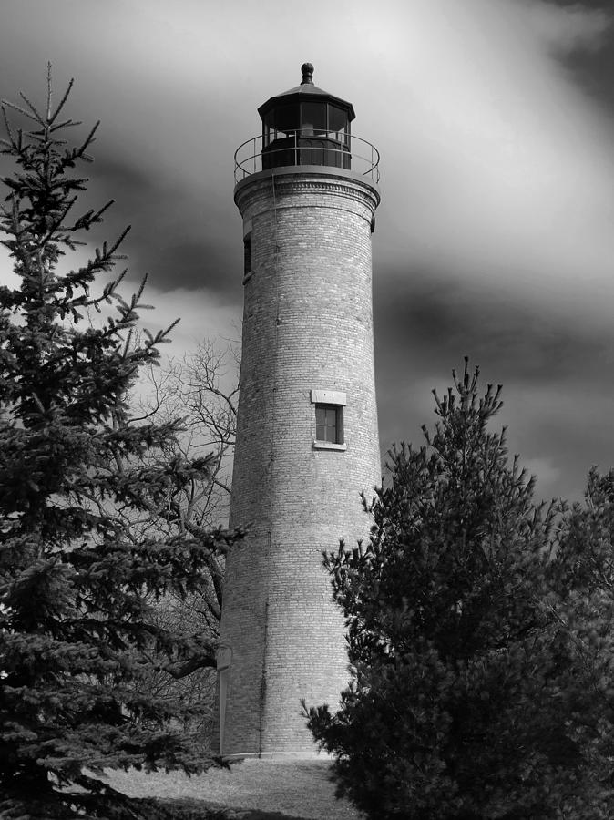 Kenosha Southpoint Lighthouse B W Photograph by David T Wilkinson