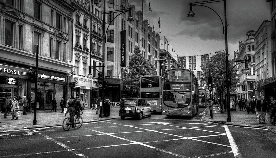 Kensington Traffic Photograph by Ross Henton