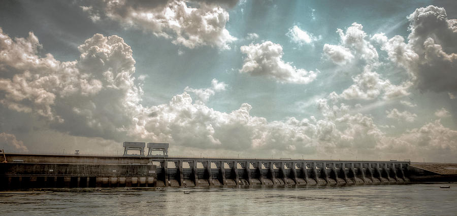 Kentucky Dam Photograph by Bob Bell