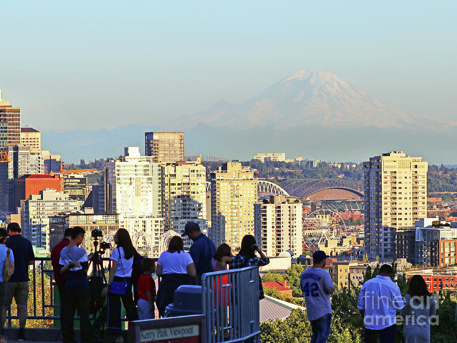 Kerry Park Viewpoint 2071 Photograph by Jack Schultz