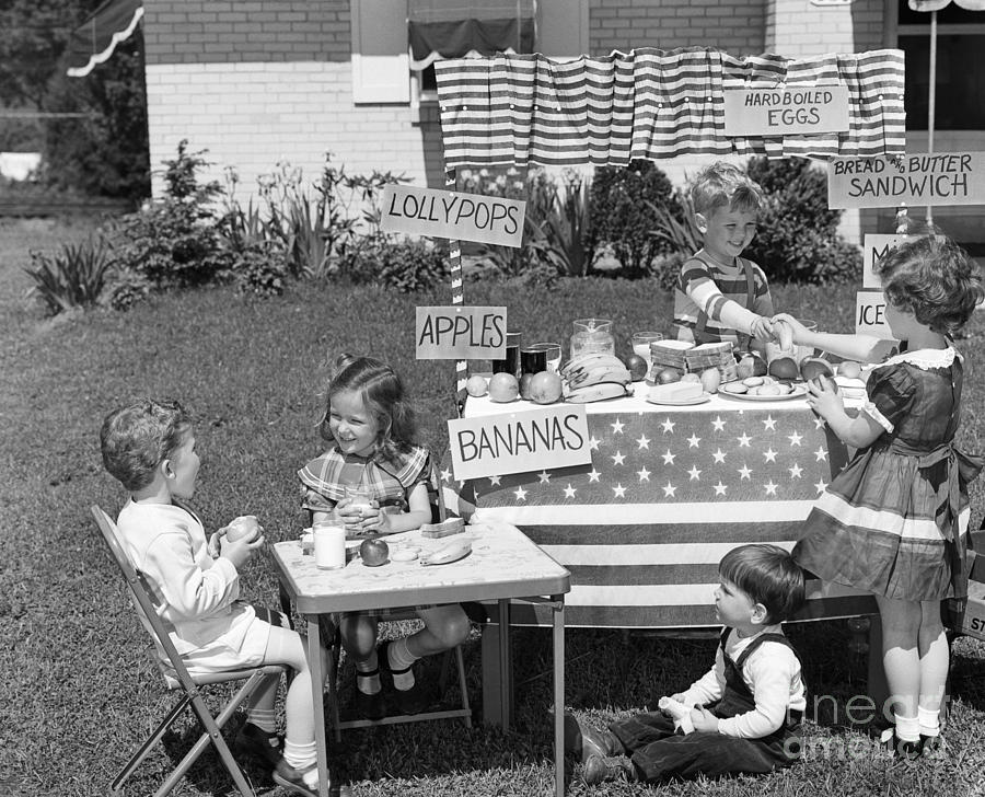Kids Setting Up Shop, C.1950s Photograph by H. Armstrong Roberts/ClassicStock