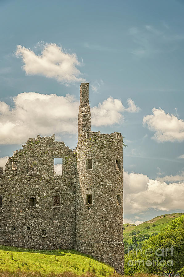 Kilchurn Castle Corner Turret Photograph by Antony McAulay