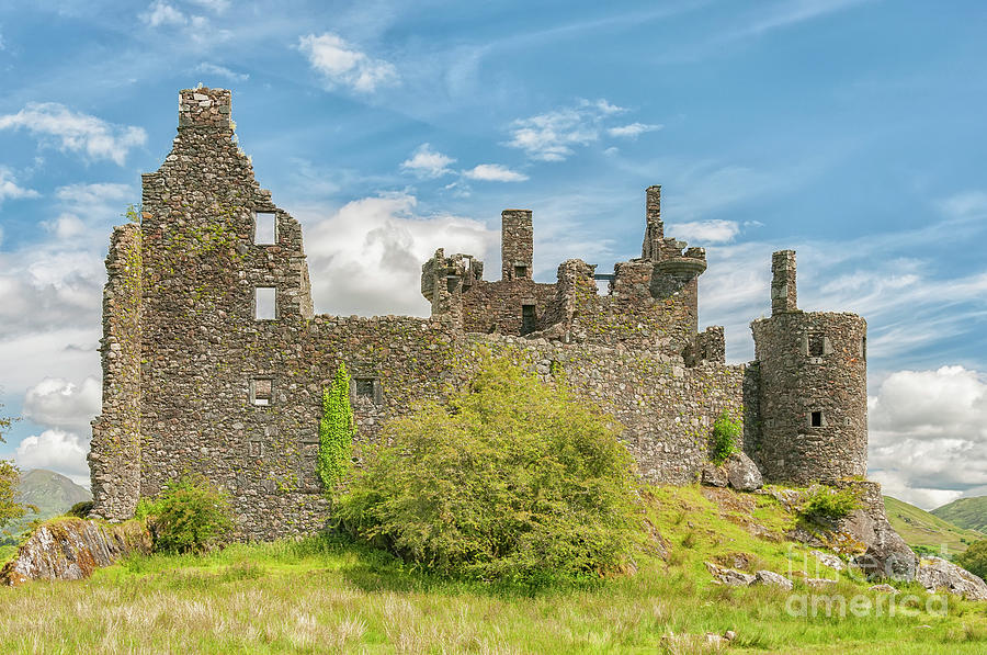 Kilchurn Castle Ruins Photograph by Antony McAulay