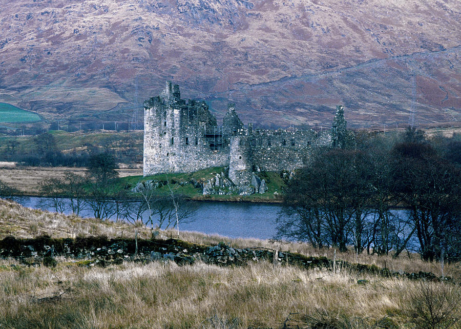 Kilchurn Castle, Scotland Photograph by Kenneth Campbell